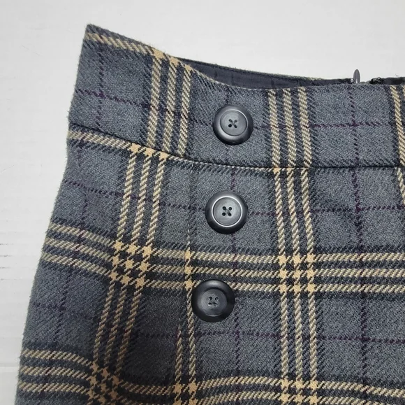 Retro 90s style Y2K Little Plaid Mini Skirt! - Picture 4 of 12